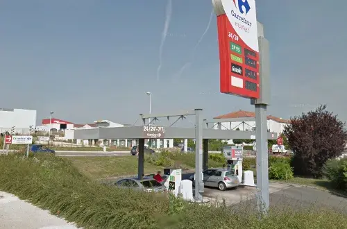Service Station  Carrefour Market